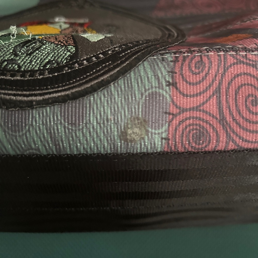 Harvey’s Nightmare Before Christmas Jack and Sally Tote - Picture 7 of 9